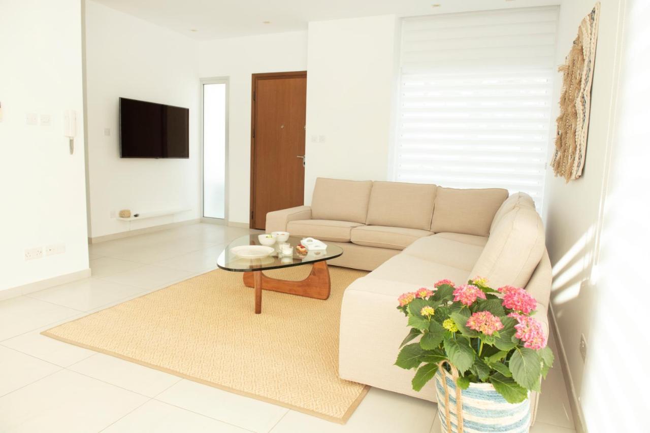Touch Blue Residences Larnaca Luaran gambar